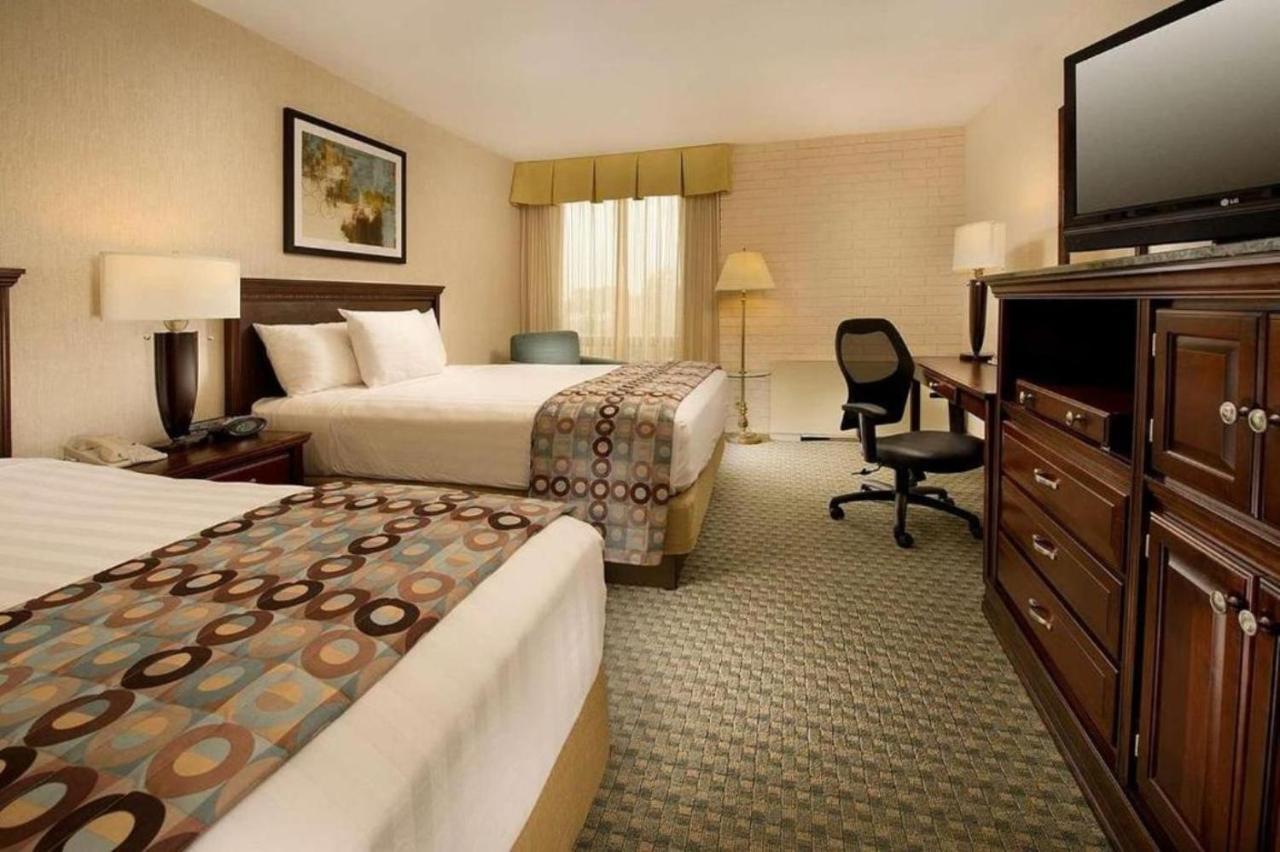 Hotel Lotus Kansas City Stadium Экстерьер фото
