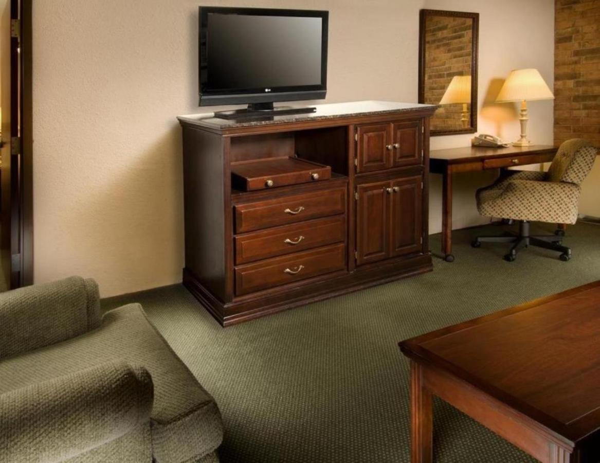 Hotel Lotus Kansas City Stadium Экстерьер фото