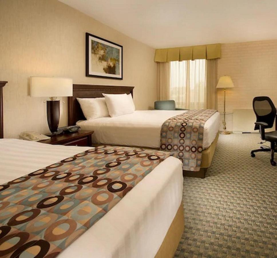 Hotel Lotus Kansas City Stadium Экстерьер фото